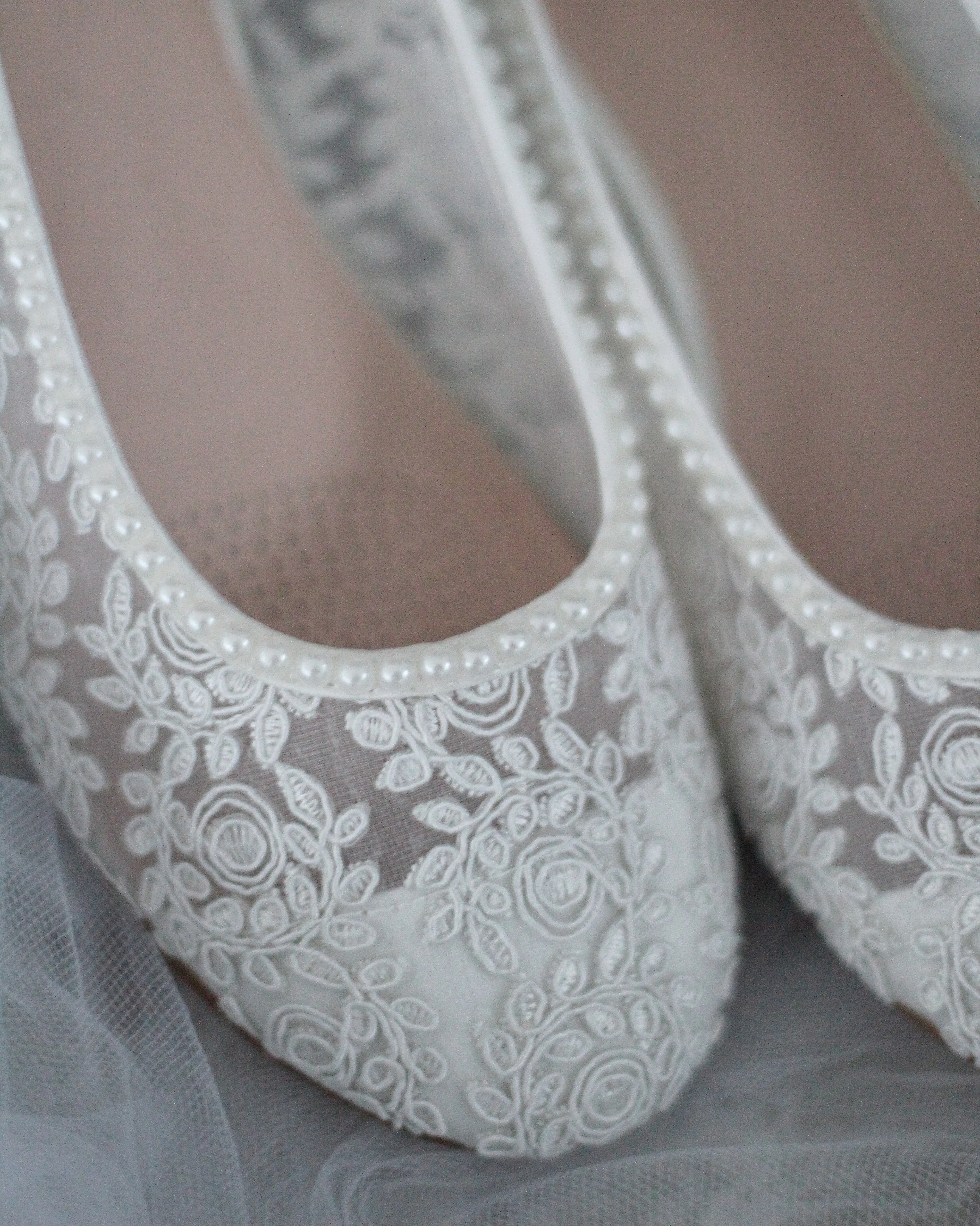 Crochet Lace Round Toe Flats with Mini Pearls
