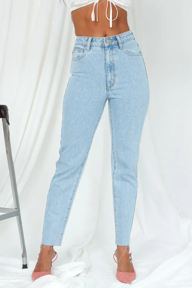 High Slim Mom Jeans Light Denim
