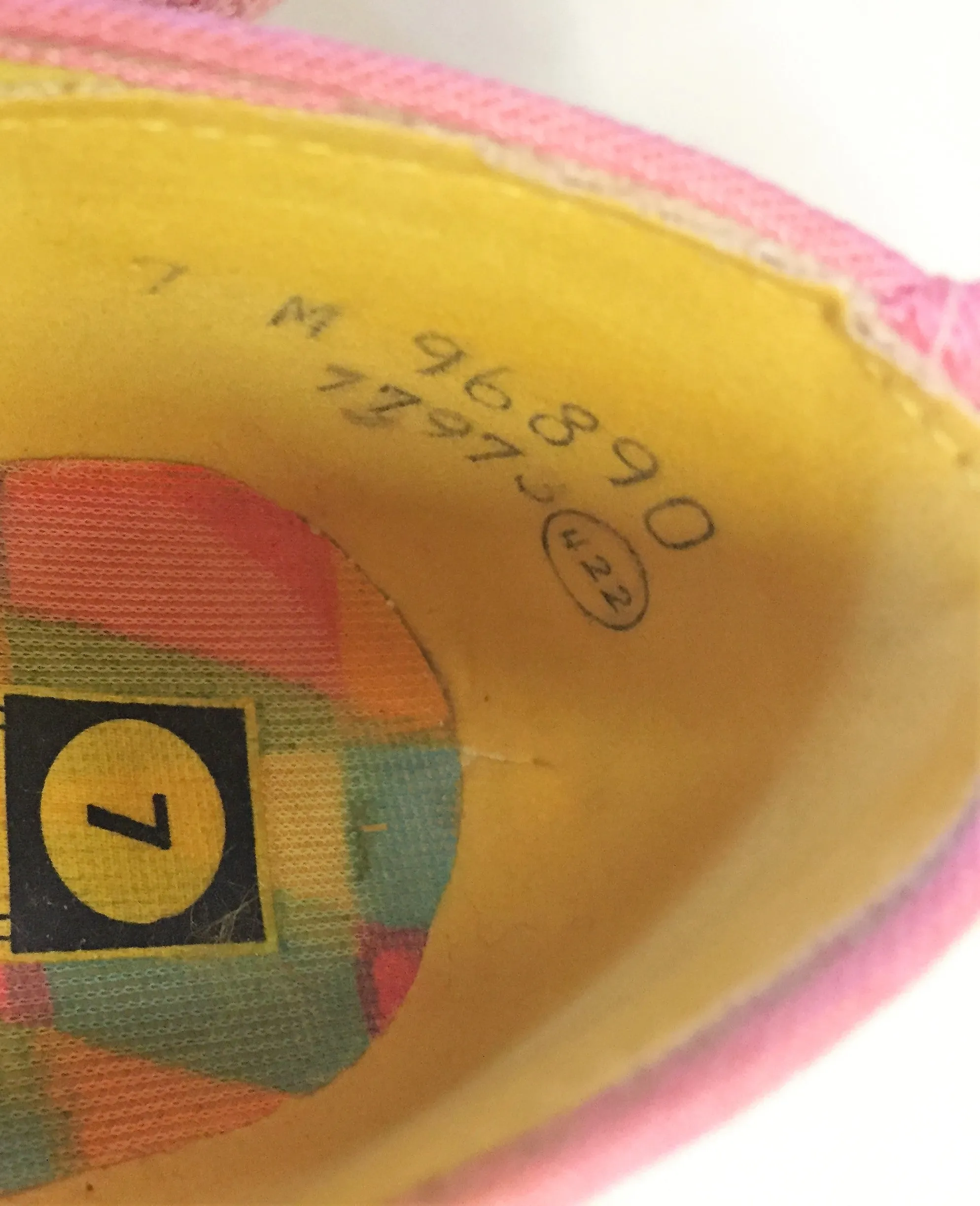 Vintage Fair - Sets Pink Canvas Slip On Shoes W/ Gold Studs Sz 7m Retro Fashion